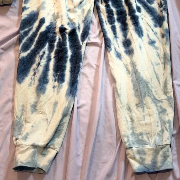 THREE pairs SIZE SMALL baggy sweatpants (Ava James, Joy Lab, Universal Thread) - Picture 3 of 14